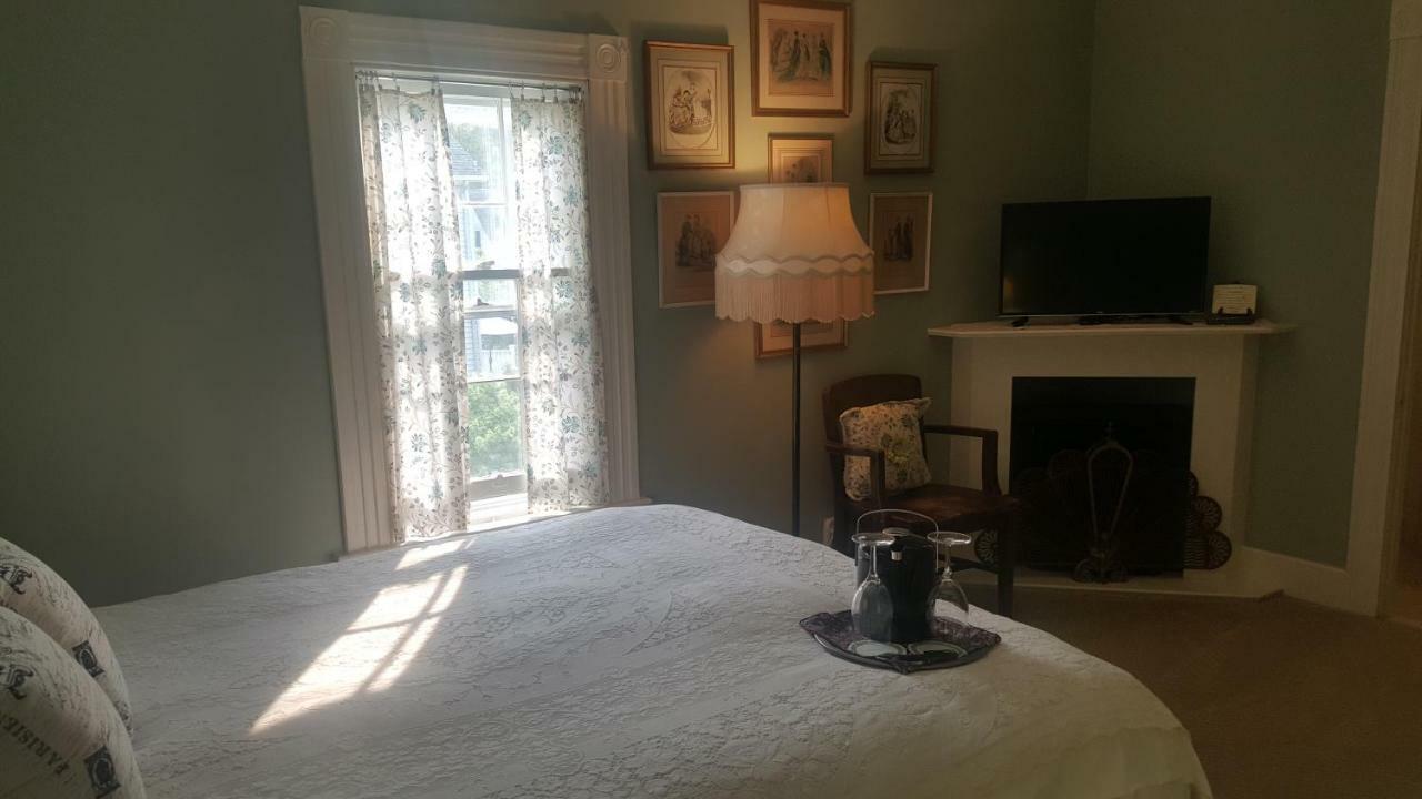 Bushnell House Уэстбрук Экстерьер фото